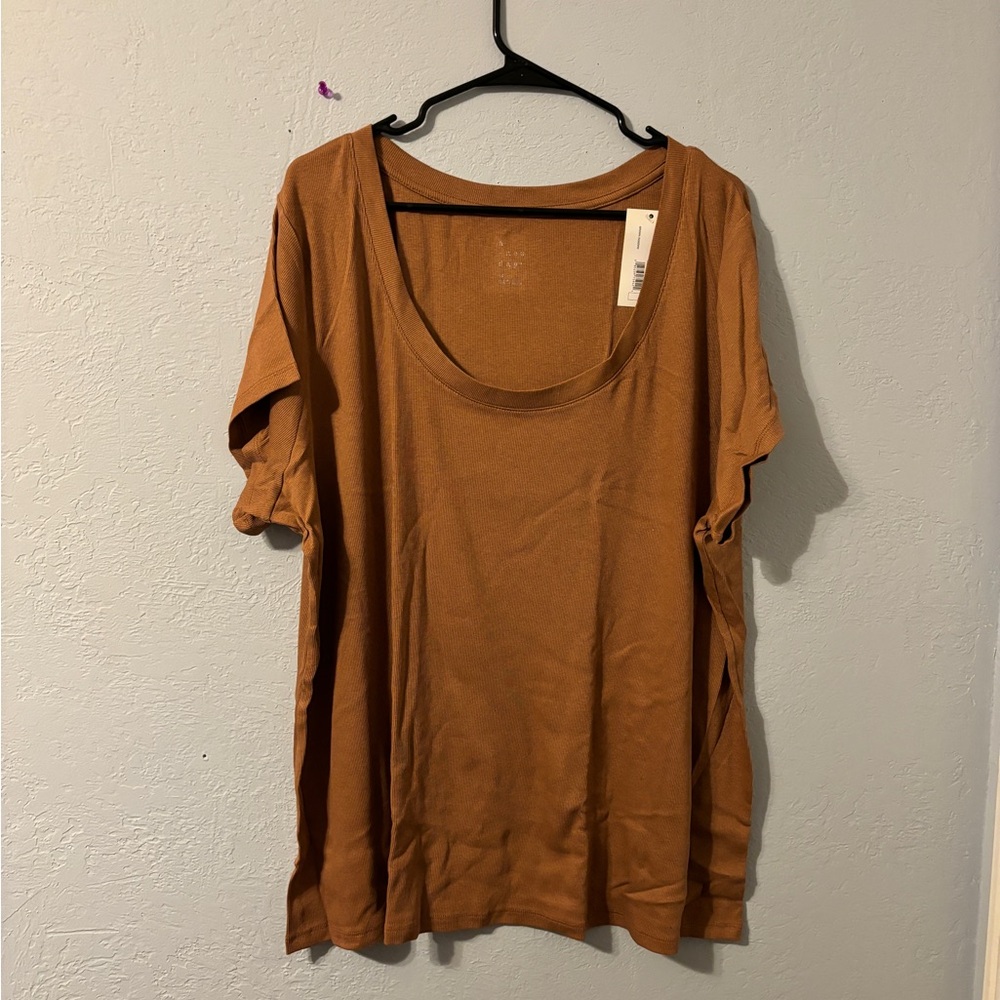 Nwt brown ribbed scoop neck tee 4x